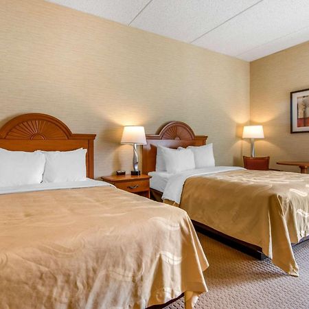 Quality Inn & Suites Mansfield Buitenkant foto