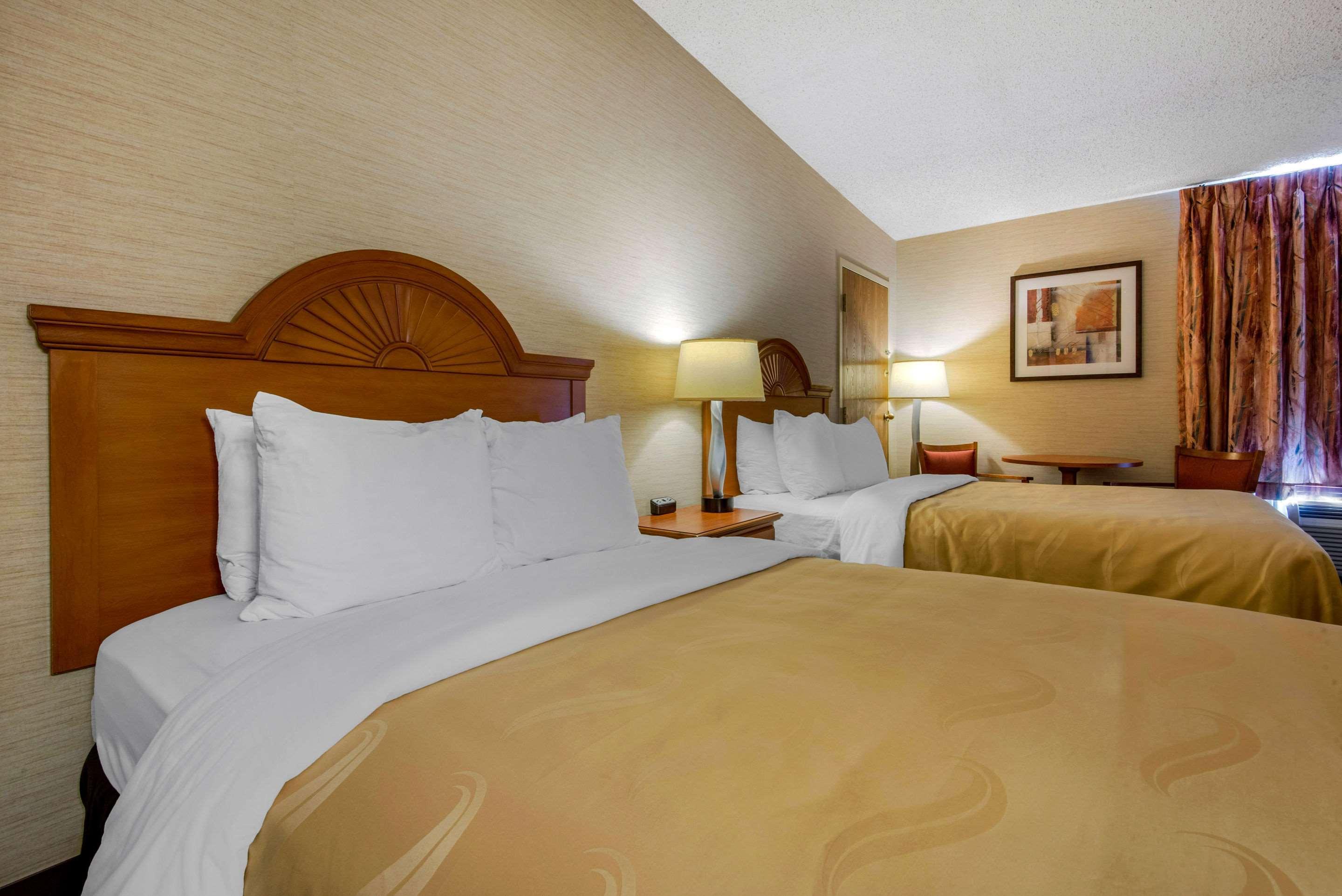 Quality Inn & Suites Mansfield Buitenkant foto