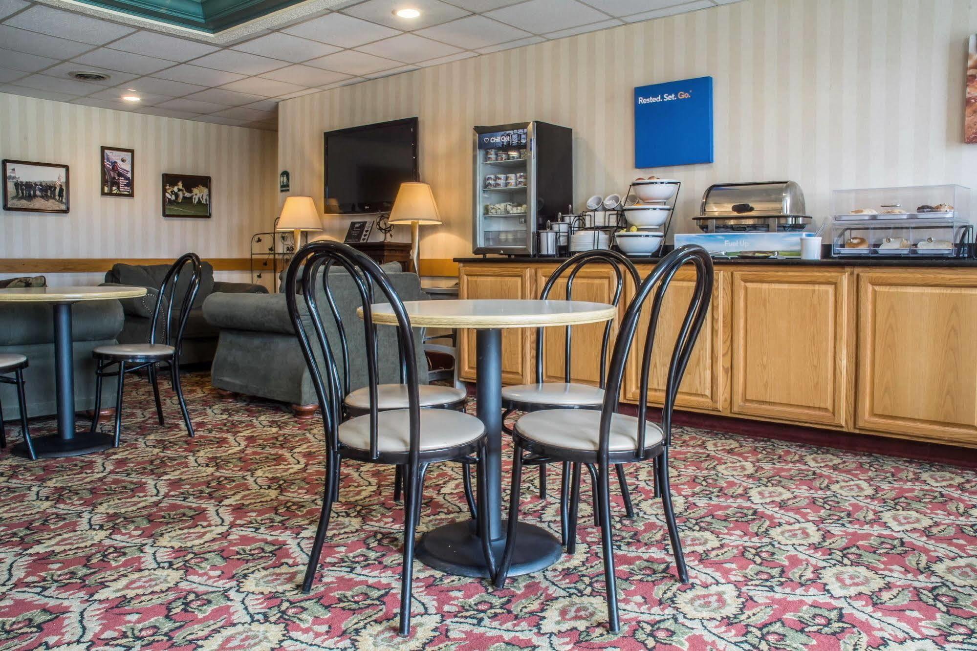 Quality Inn & Suites Mansfield Buitenkant foto