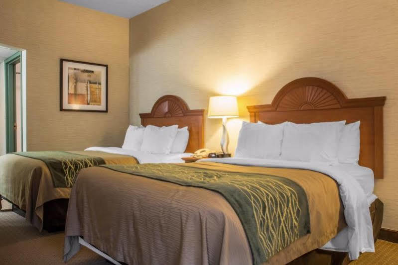 Quality Inn & Suites Mansfield Buitenkant foto