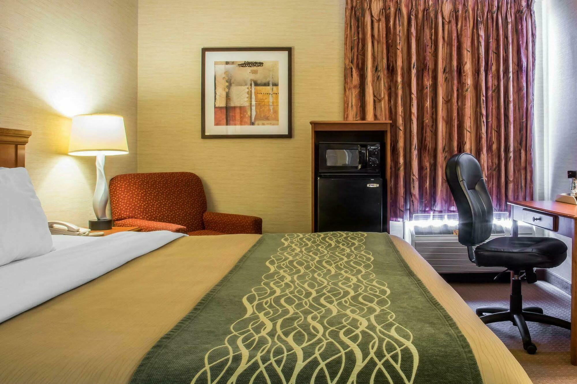 Quality Inn & Suites Mansfield Buitenkant foto