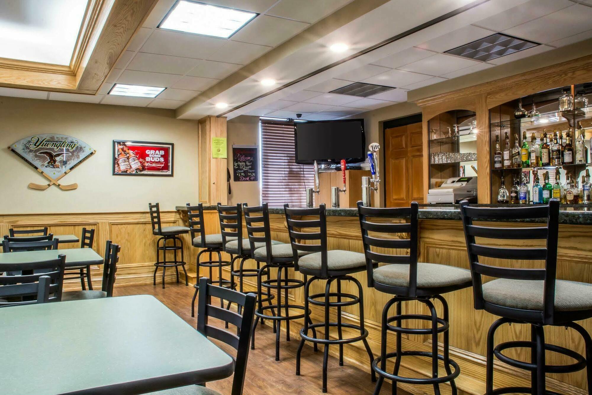 Quality Inn & Suites Mansfield Buitenkant foto